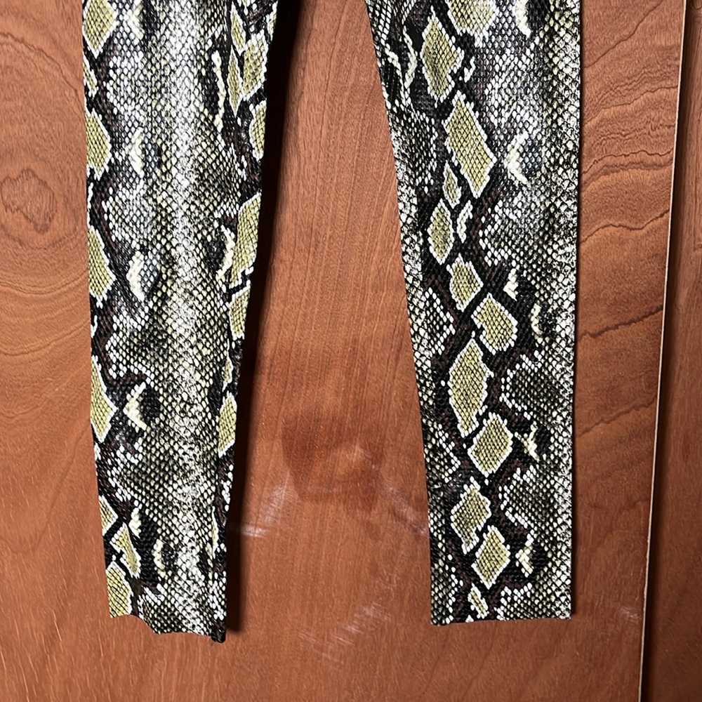 Commando Snakeskin Pattern Leggings - image 6